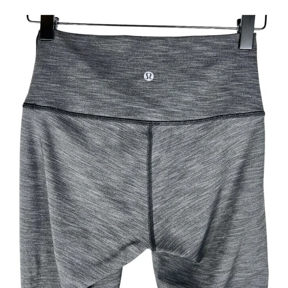 Lululemon Athletica Women's Wunder Under Crop Leggings in Heathered Gray Size 4